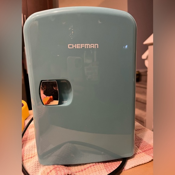 Skincare fridge - Picture 1 of 2